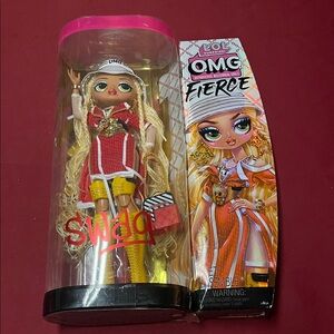 L.O.L. Surprise! O.M.G. Fierce Doll - Red and Yellow Outfit